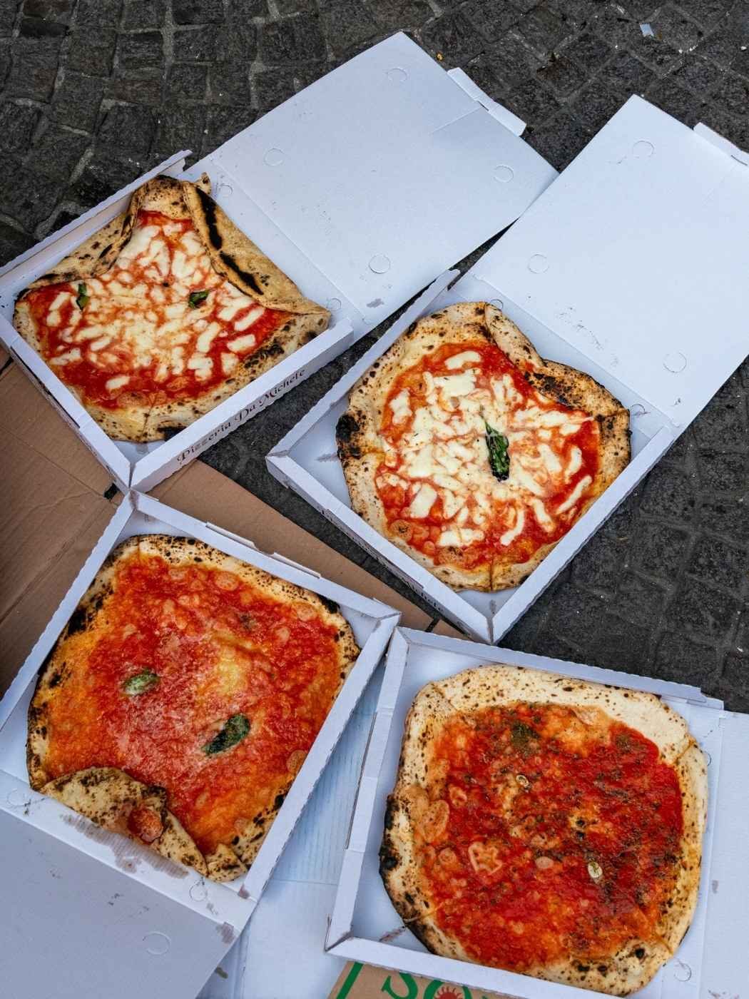 Neapel Highlights: Pizza bei Pizzeria da Michele